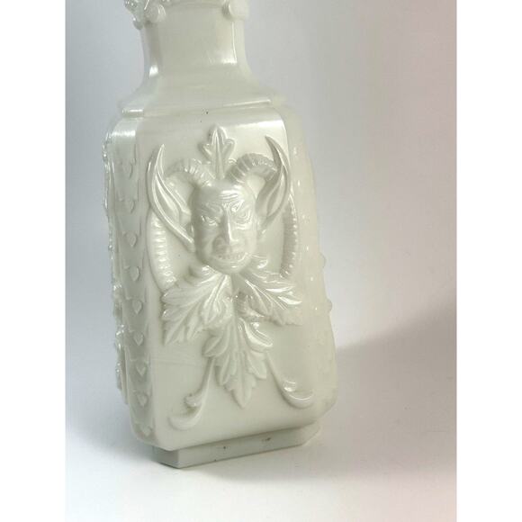 RARE!! Portieux Vallerysthal Vase Milk Glass Roses/Drama Masque Made in France - Picture 6 of 10
